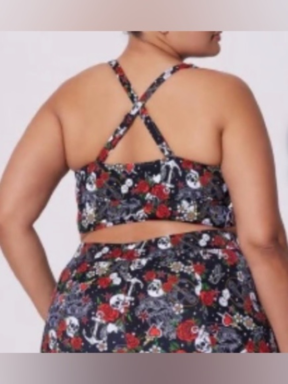 NWT Torrid Retro Tattoo Bikini Top - Plus Size 3 - Roses/Skulls/Swords -Oh My! - Picture 4 of 10